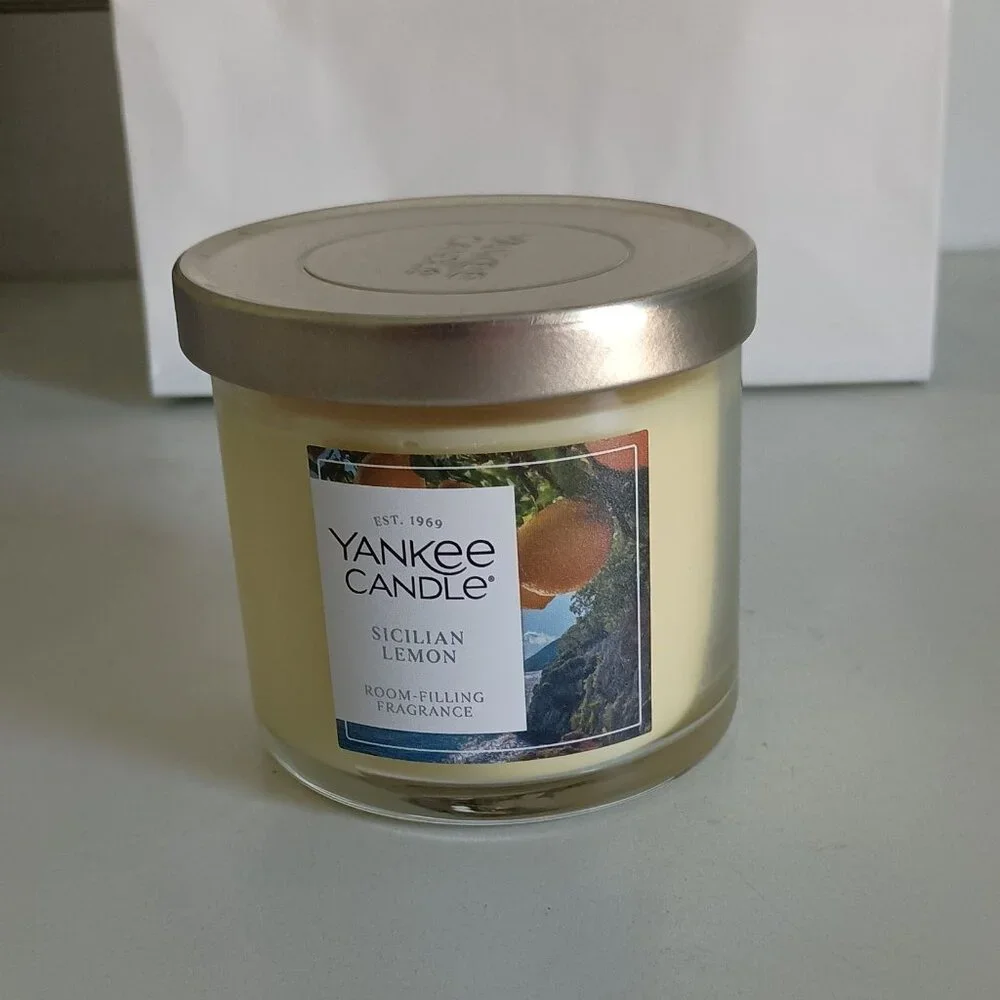 NWT Yankee Candle signature small tumbler Sicilian Lemon 4.3oz